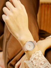 Shein - Pointer Quartz Watch