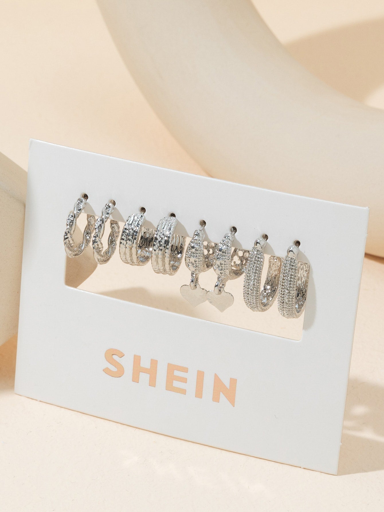 Shein - 4Pairs Textured Heart Earrings