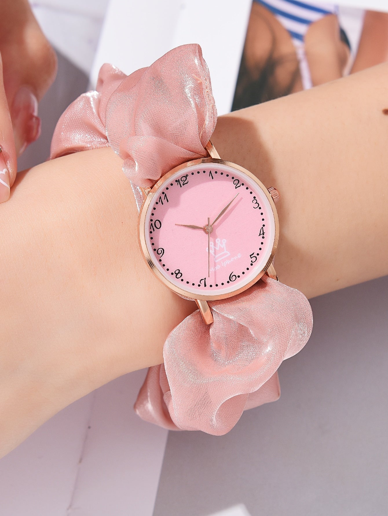 Shein - Round Pointer Scrunchie Quartz Watch