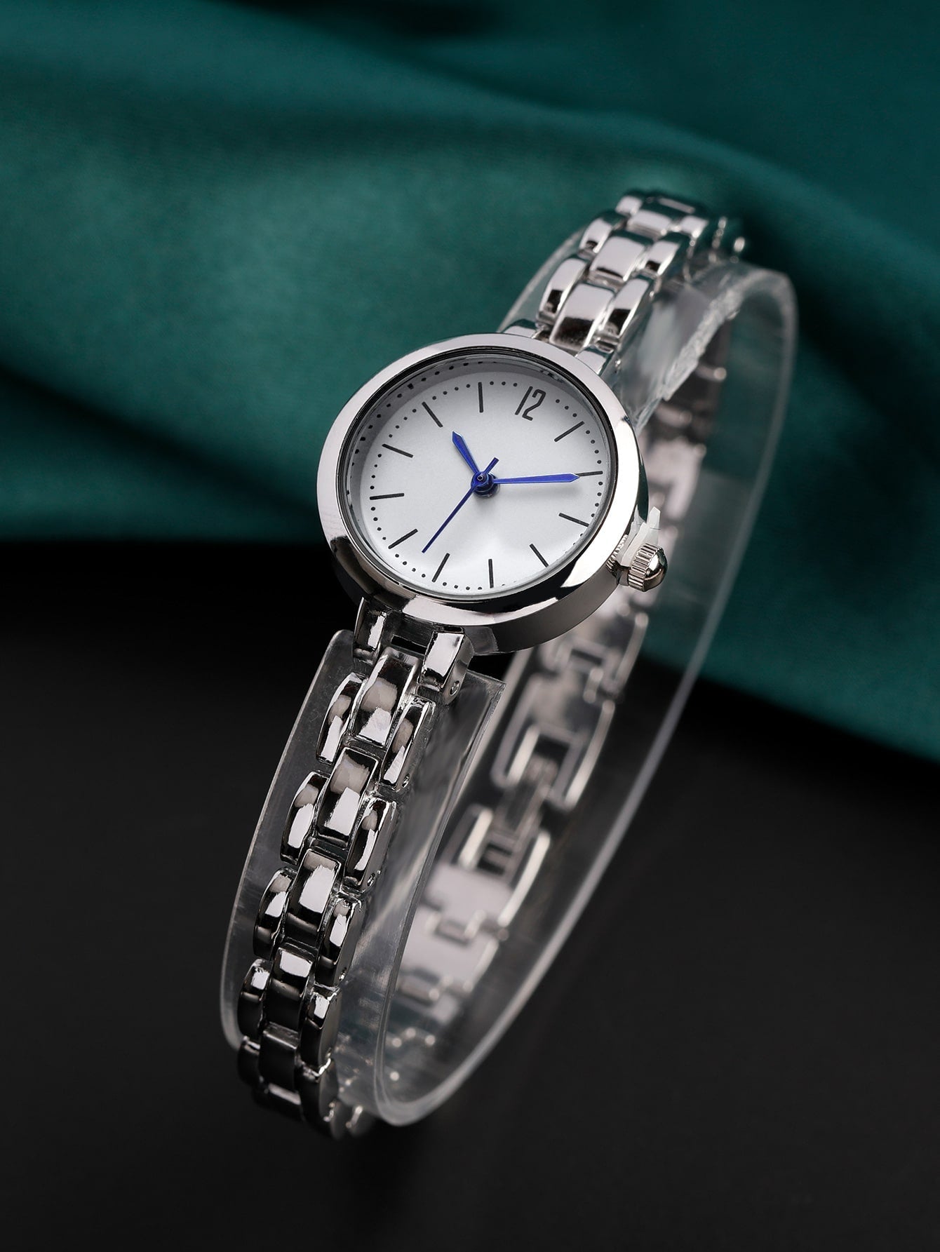 Shein - Fashionable, Sweet, Versatile, Slim and Small Women's Steel Band Bracelet Watch