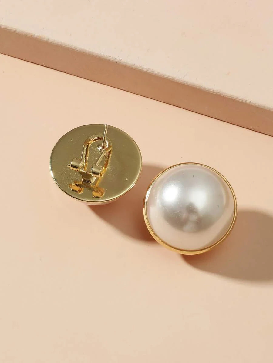 Shein Stud earrings decorated with artificial pearls