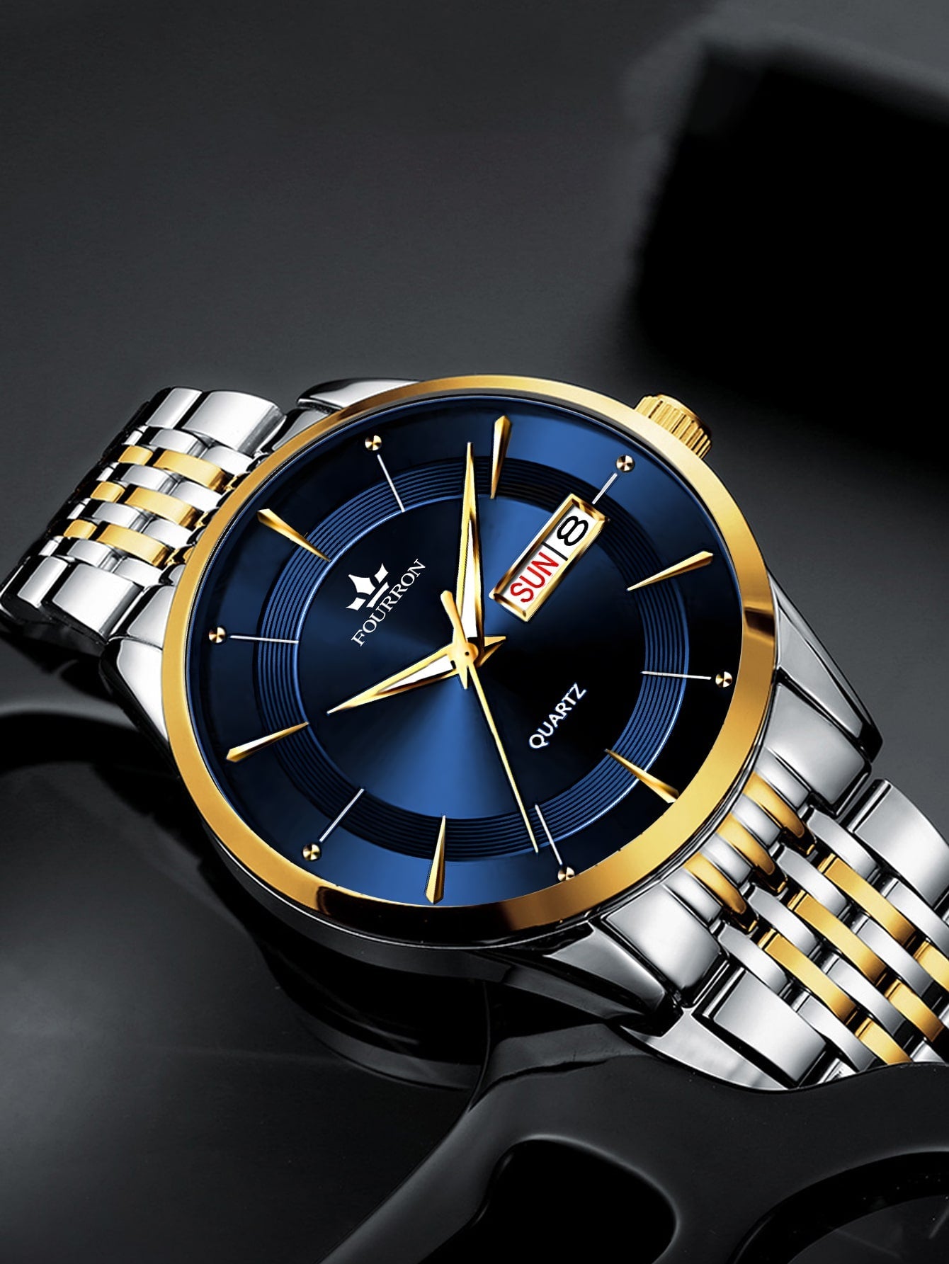 Shein - Men Round Pointer Date Quartz Watch