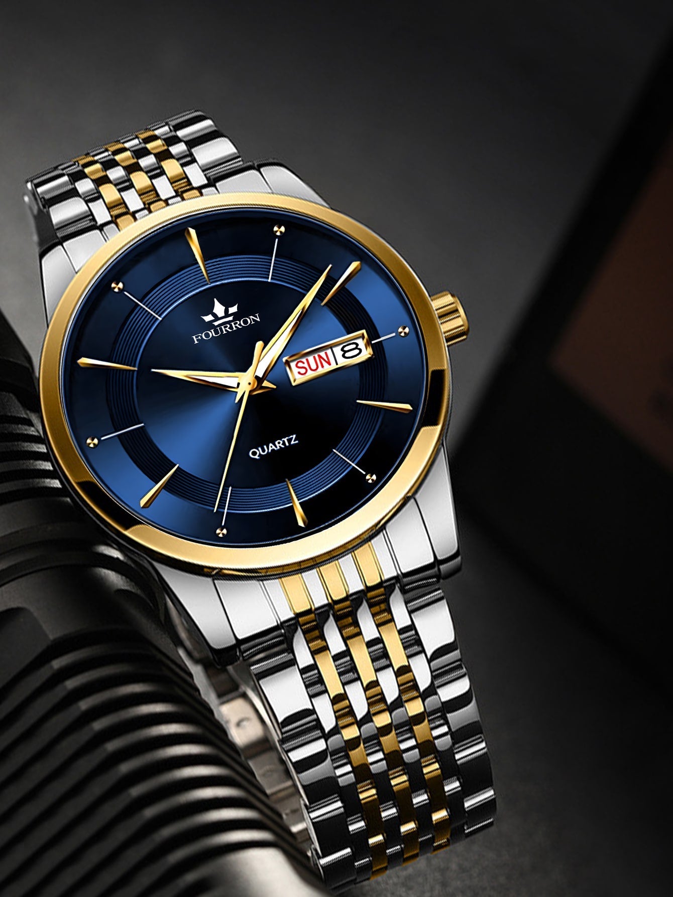 Shein - Men Round Pointer Date Quartz Watch