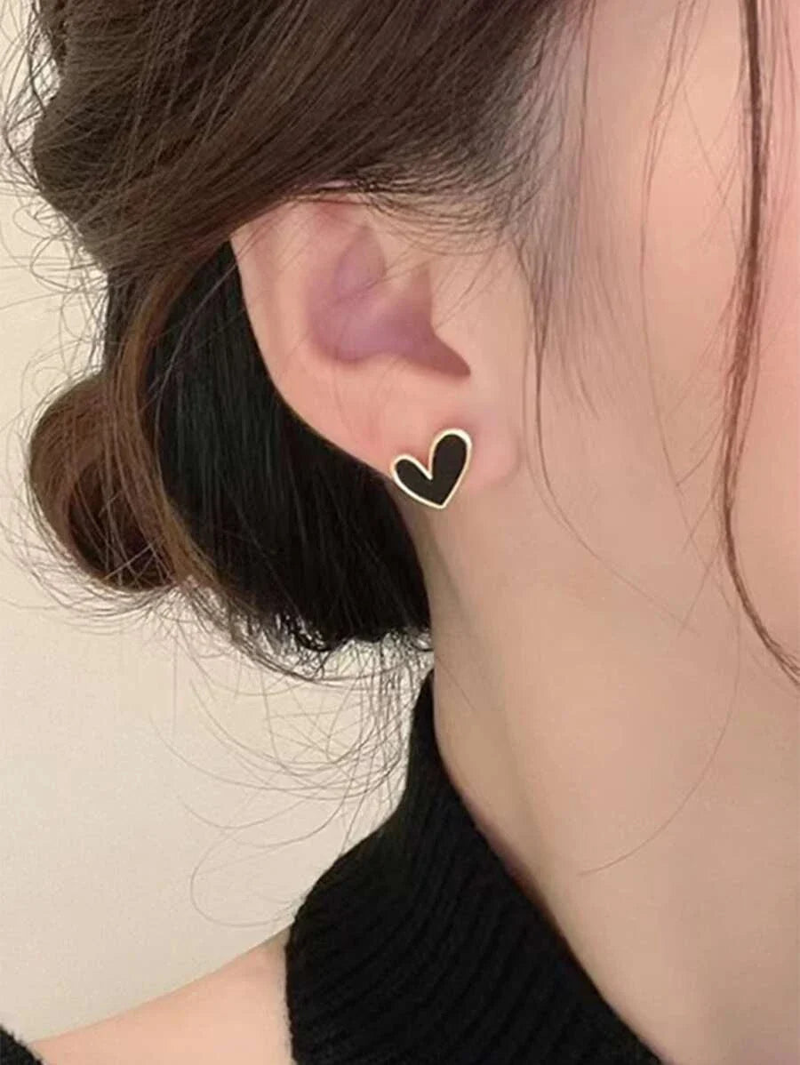 Shein Heart design stud earrings