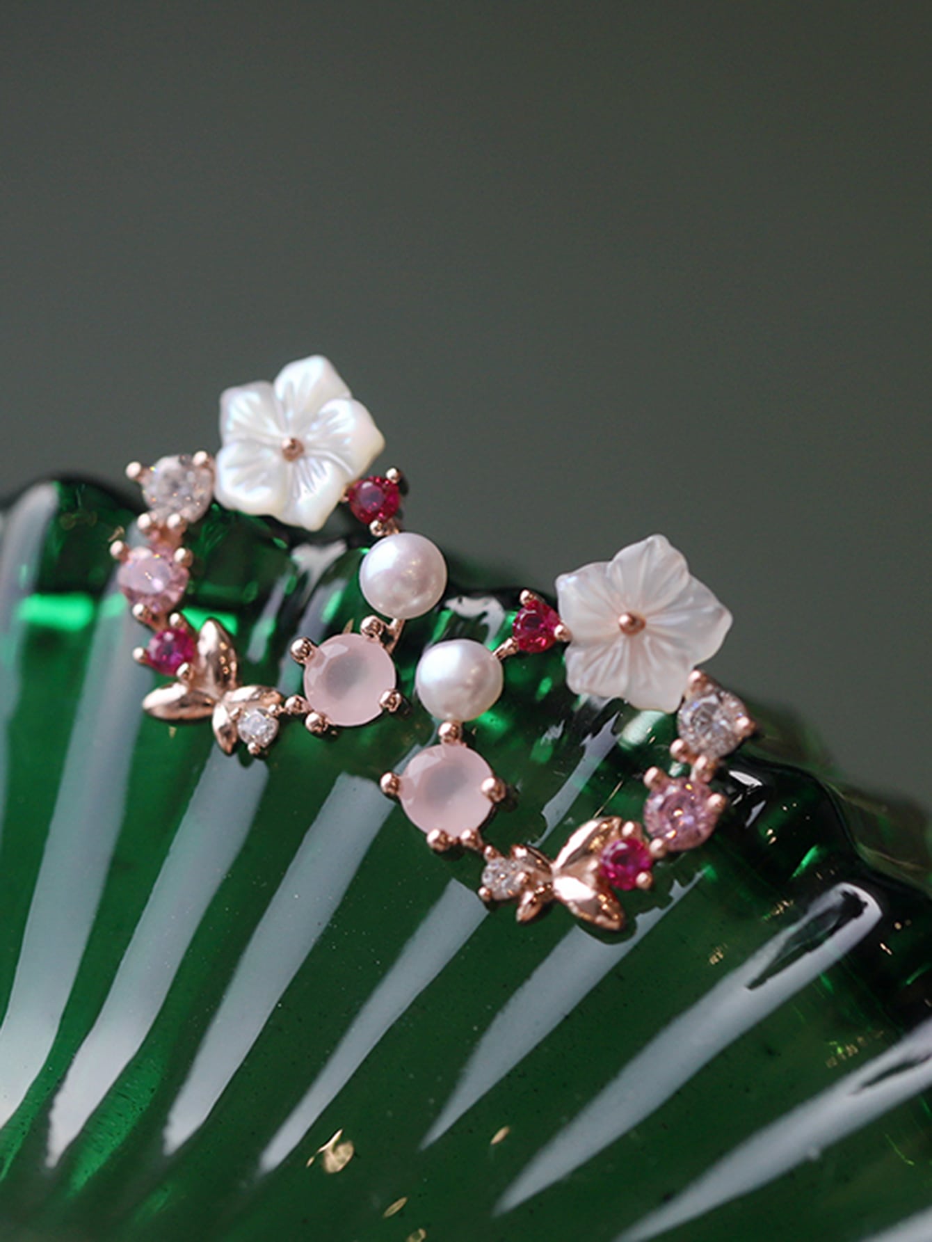 Shein - Rhinestone & Flower Decor Stud Earrings