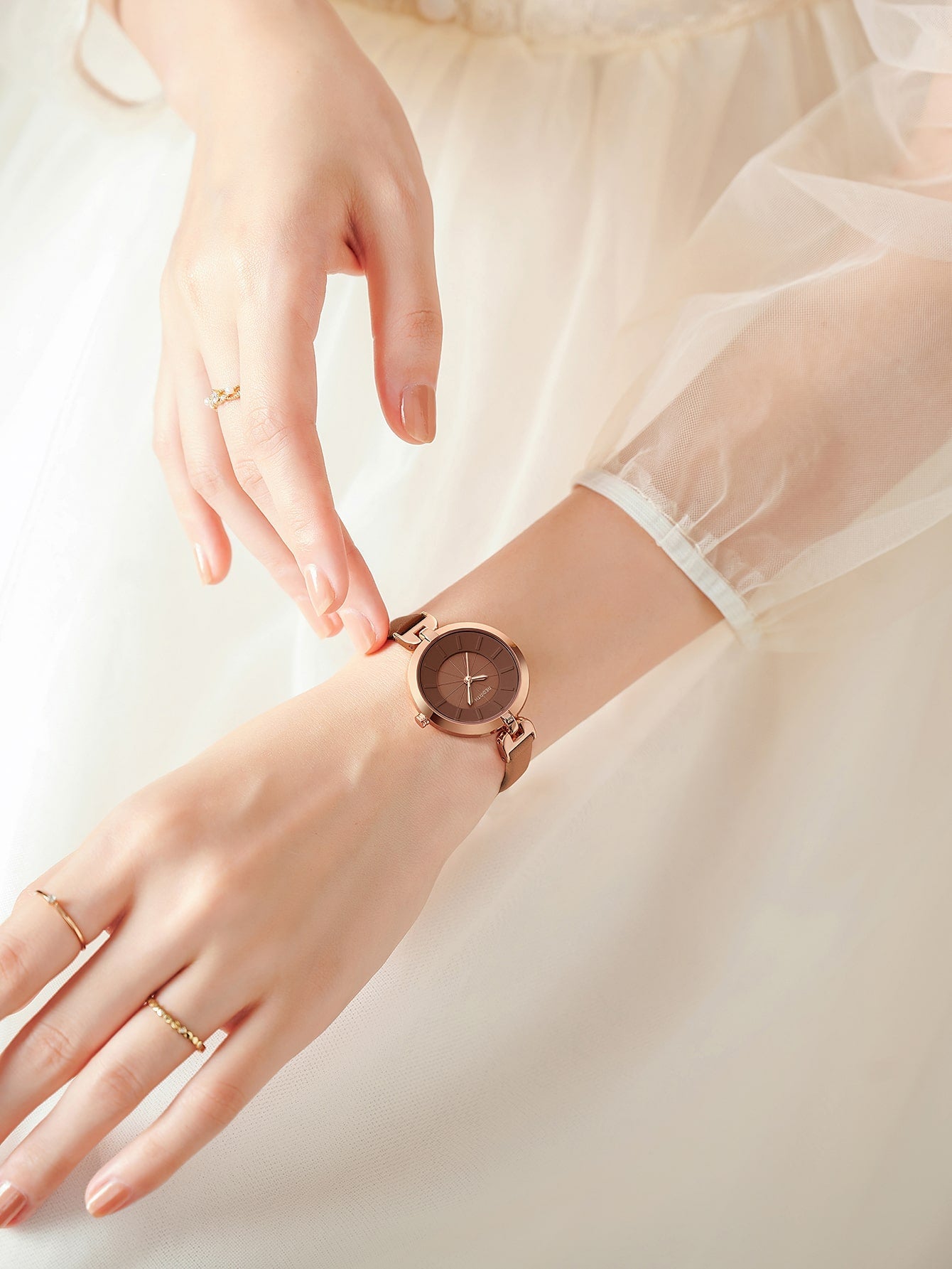 Shein - Round Pointer Quartz Watch