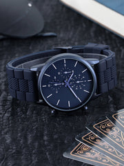 Shein - Men Round Pointer Quartz Watch