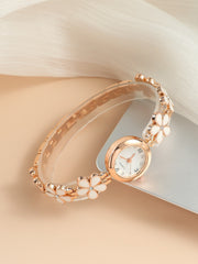 Shein - Flower Decor Round Pointer Quartz Watch