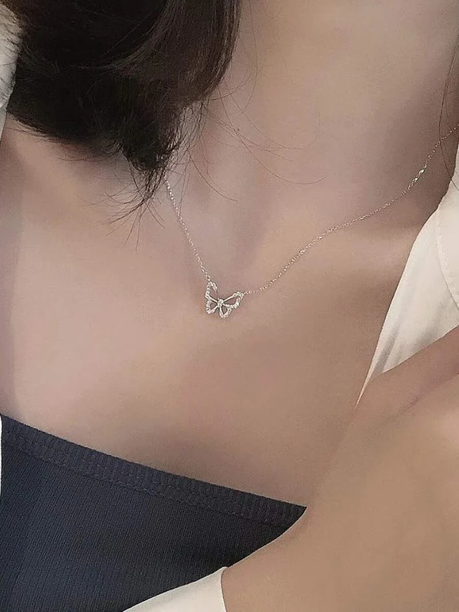 Shein - Fashion zinc alloy necklace with rhinestone decor and butterfly pendant for daily decoration one piece for women