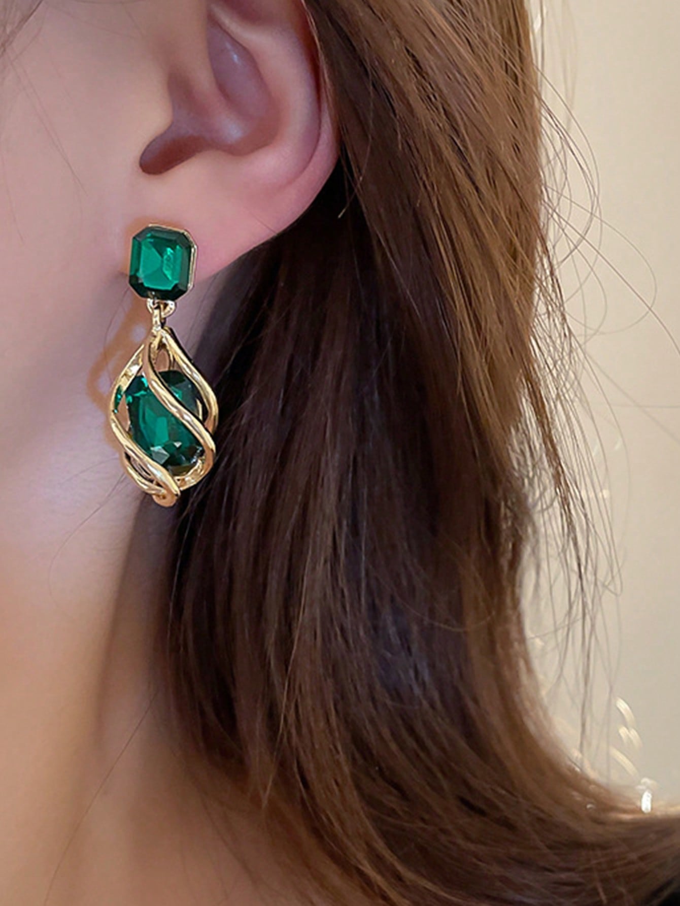 Shein - 2Pcs Geometric Green Gemstone & Diamond Drop Earrings For Women
