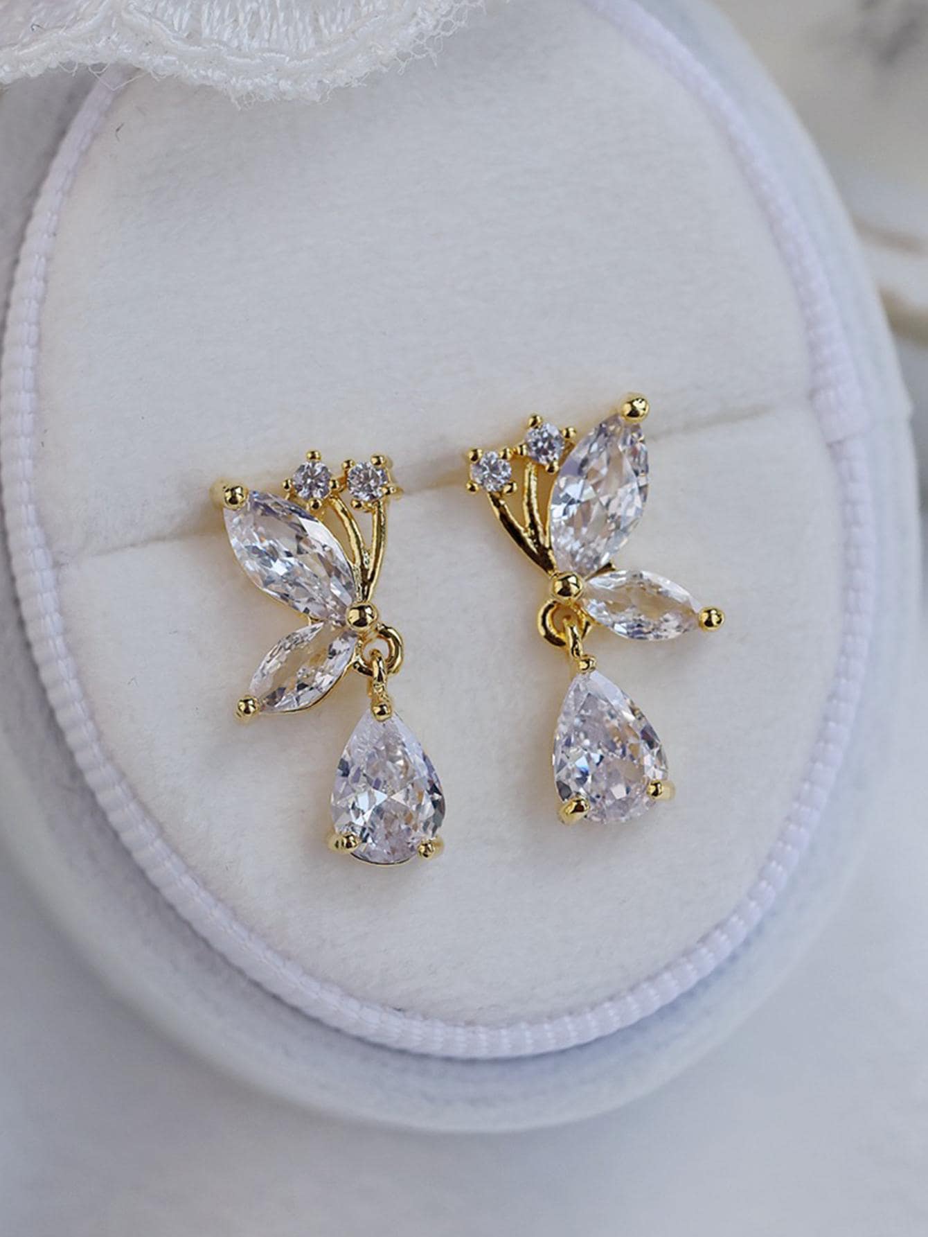 Shein - 2Pcs Rhinestone Decor Drop Earrings