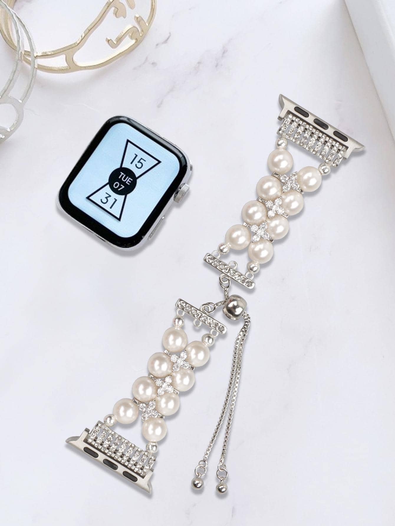 Shein - 1pc Classic Fashionable Adjustable Faux Pearls Bracelet Apple Watch Band, Professional Compatible With Latest Apple Watch Ultra 2/1,se 9/8/7/6/5/4/3/2/1, Size 38/40/41/42/44/45/49mm, Size Can Be Adjusted Freely, Waterproof & Wear Resistant