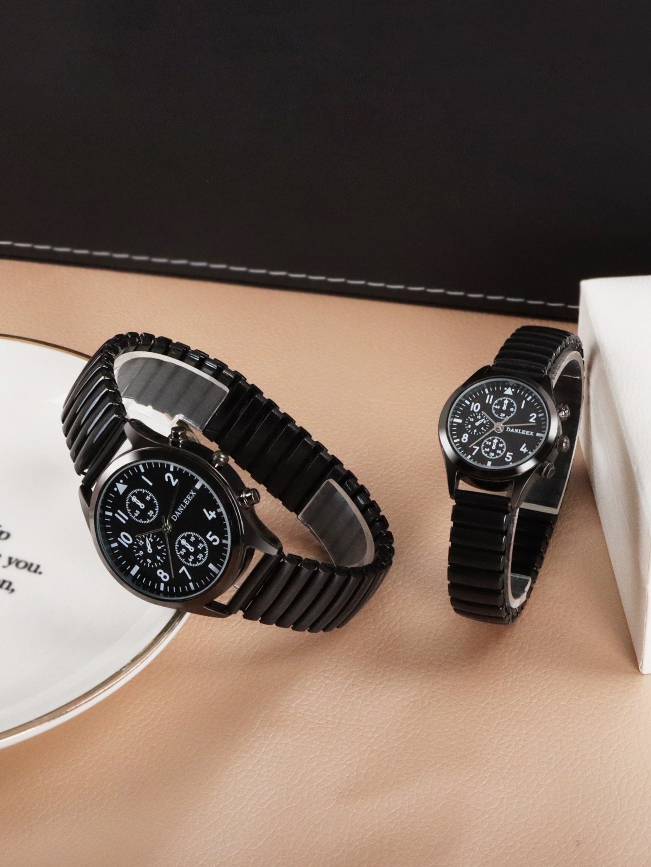 Shein - 2pcs Stylish Classic Round Couple's Quartz Wristwatch With Black Elastic Band
