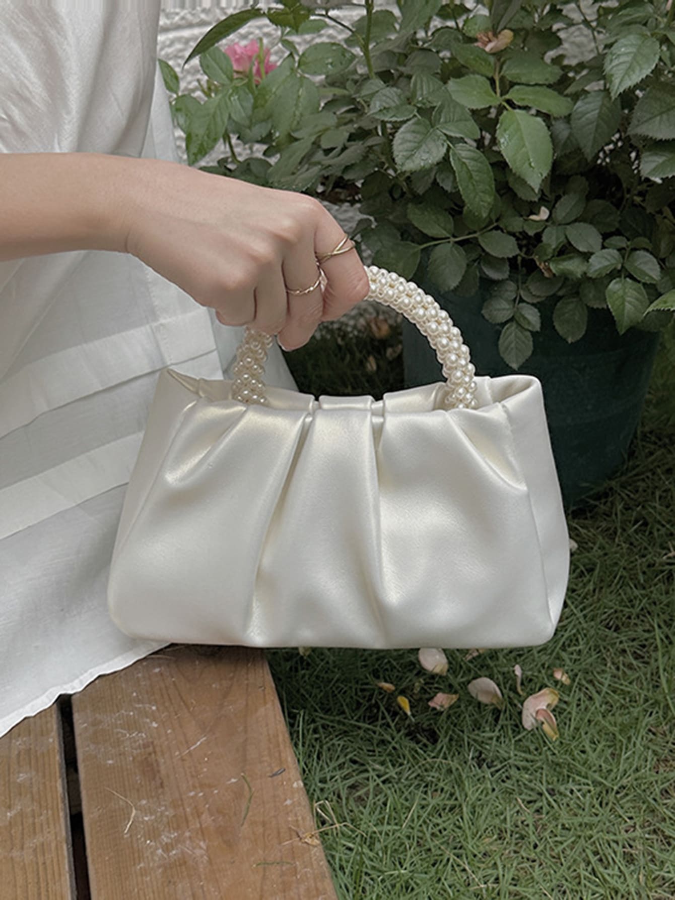 Shein - Argyle Princess Faux Pearl & Rhinestone Pearl Chain & Decor Faux Pearl Handle Cloud-Shaped Shoulder Bag