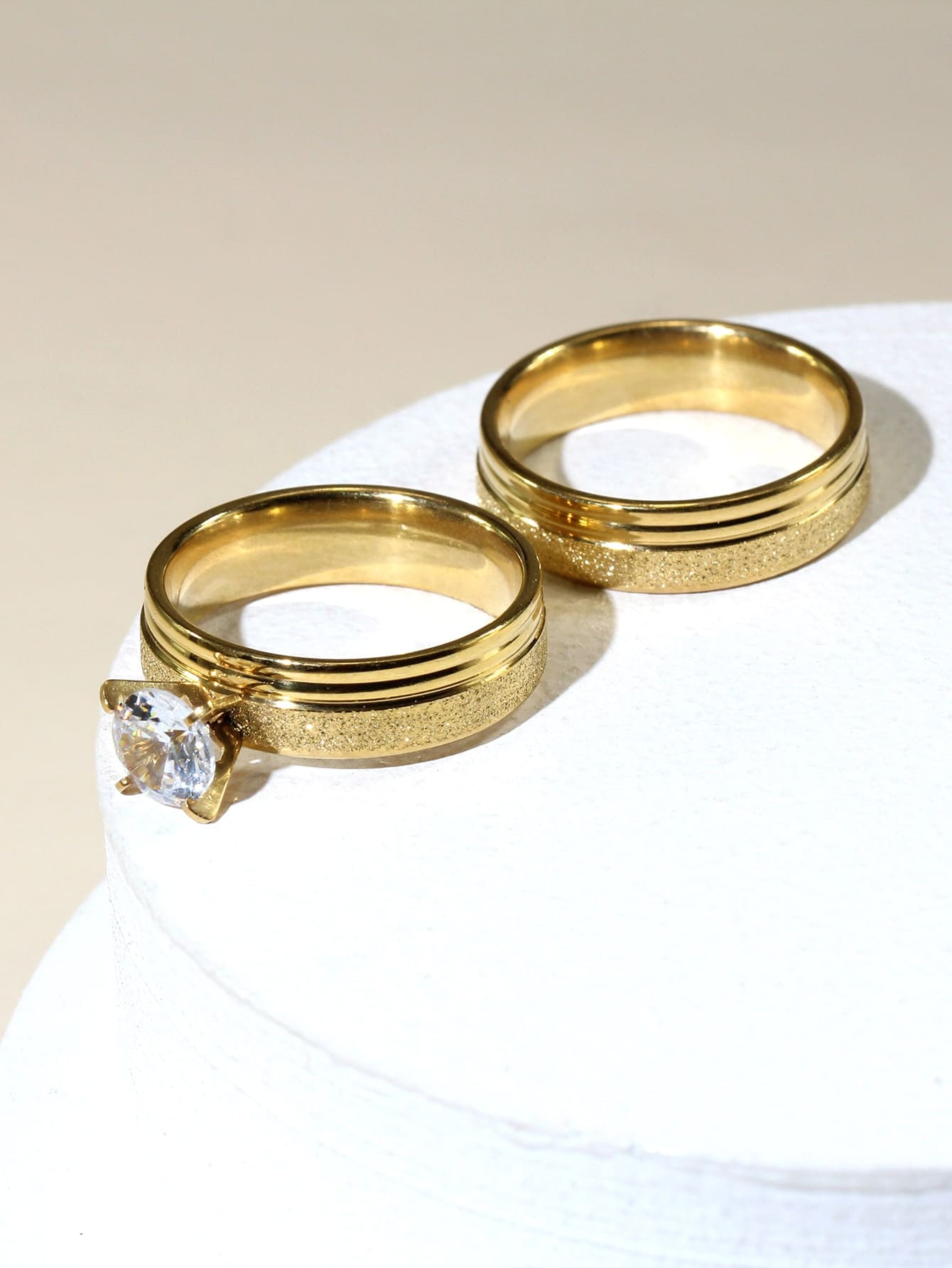 Shein - 1pair Stainless Steel Fashionable Couple Rings With Sandblast Texture, Wedding Rings, Valentine's Day Gift