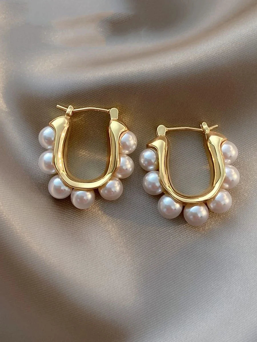 Shein European and American fashion metal U-shape artificial pearl stud earrings