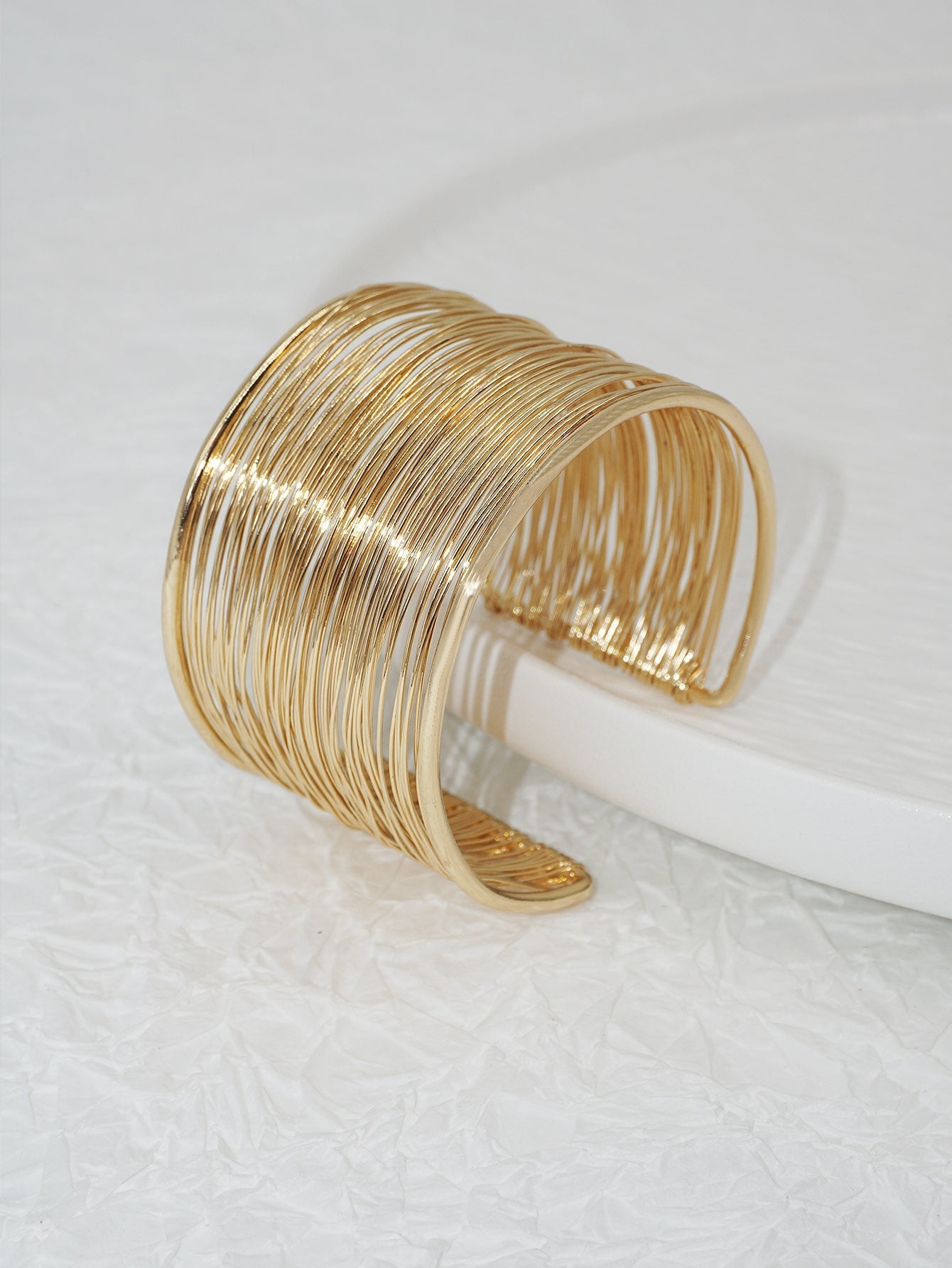 Shein - European And American Classic Trendy Luxury Women's Fashion 4.0cm Wide Gold-color Iron Wire Wrapped Iron Alloy Bangle