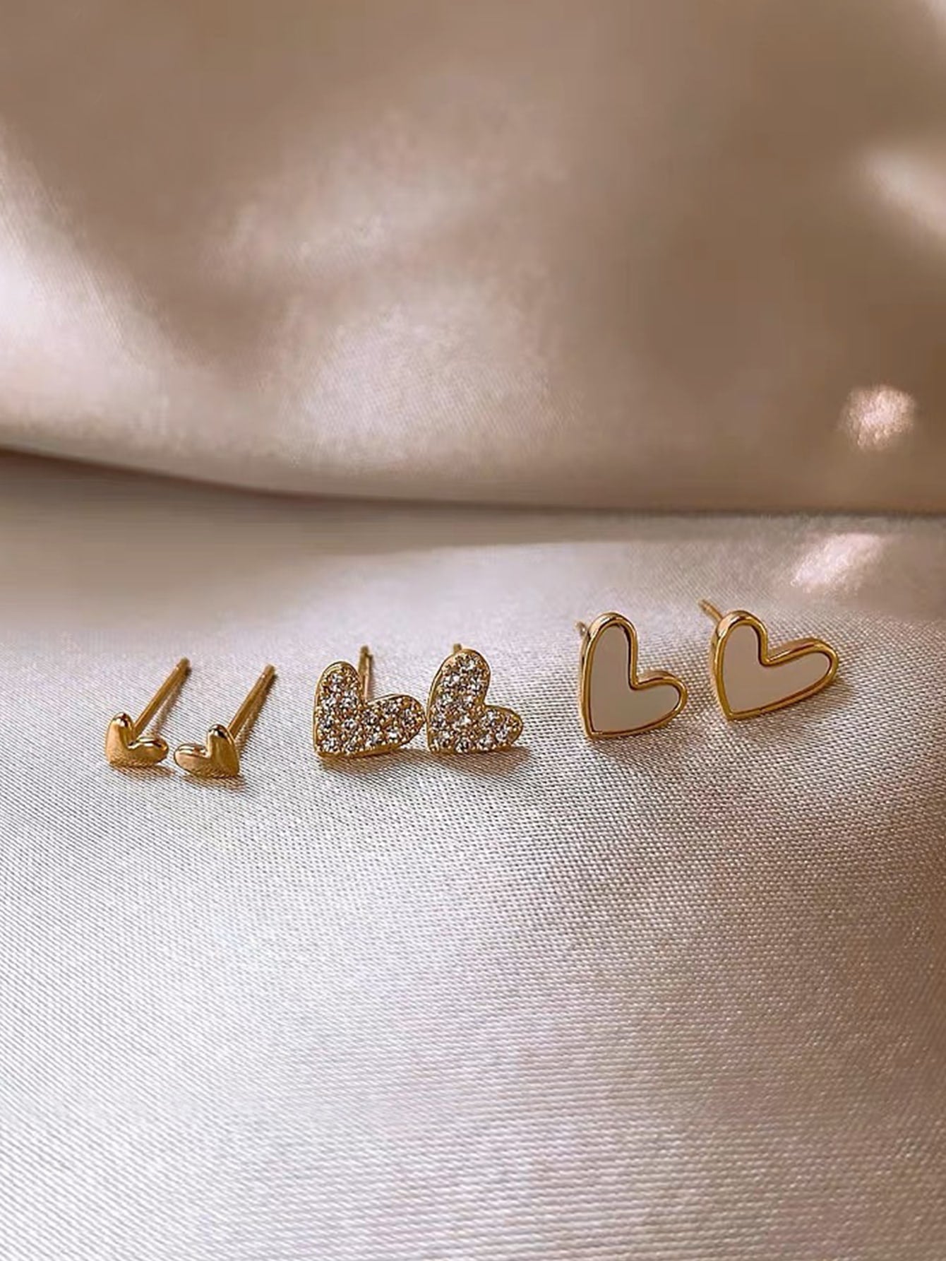 Shein - 3pairs/set Fashionable Simple Delicate Heart Shape Rhinestone Decor Women's Stud Earrings