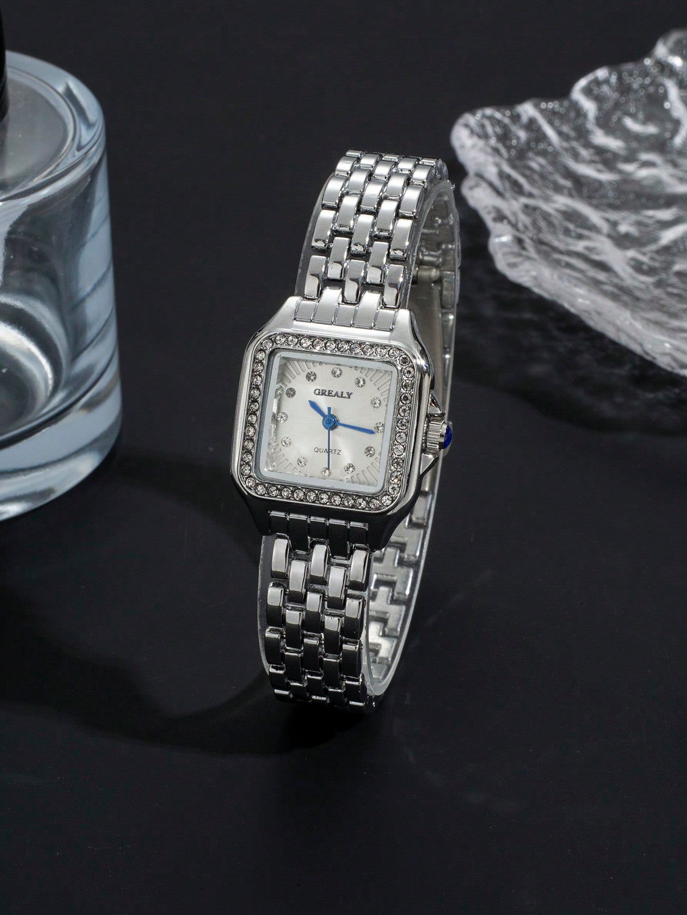 Shein - Women's Waterproof Diamond Square Case Fashion Watch With Delicate Bracelet, Full Diamond Heart Shaped Bracelet, 2pcs/set Gift Set
