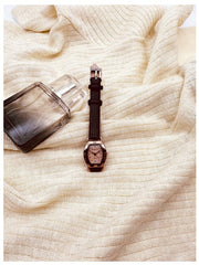 Shein - Fashionable & Personalized Brown Mirror Dial Student Wristwatch, Ladies' Round Small Dial Pu Leather Strap Watch