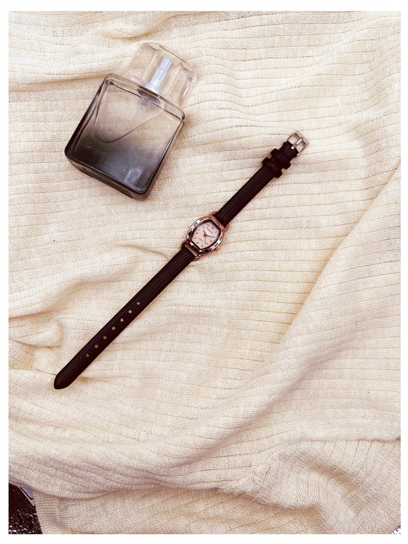 Shein - Fashionable & Personalized Brown Mirror Dial Student Wristwatch, Ladies' Round Small Dial Pu Leather Strap Watch