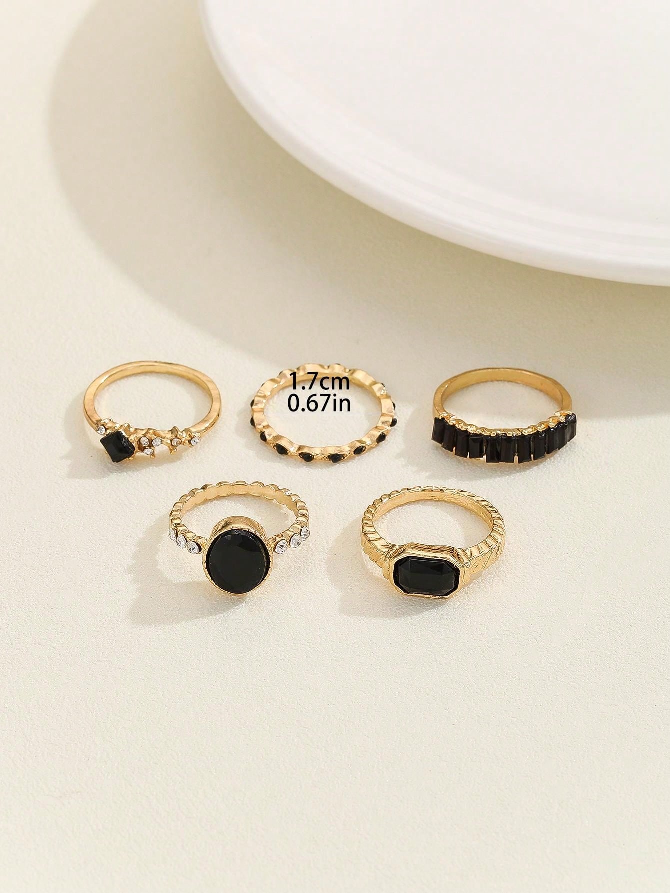 Shein - 5pcs/set Simple Design Black Stone Inlaid Ring Set, Suitable For Women's Daily Wear