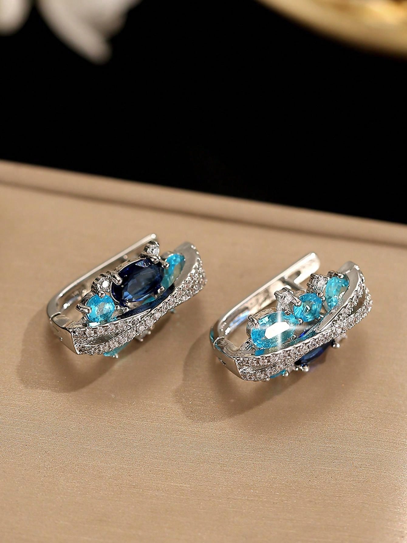 Shein - 1pair Gorgeous Blue White Cubic Zirconia Paved Elegant Trendy Round Decor Earrings Luxury Party Jewelry For Women