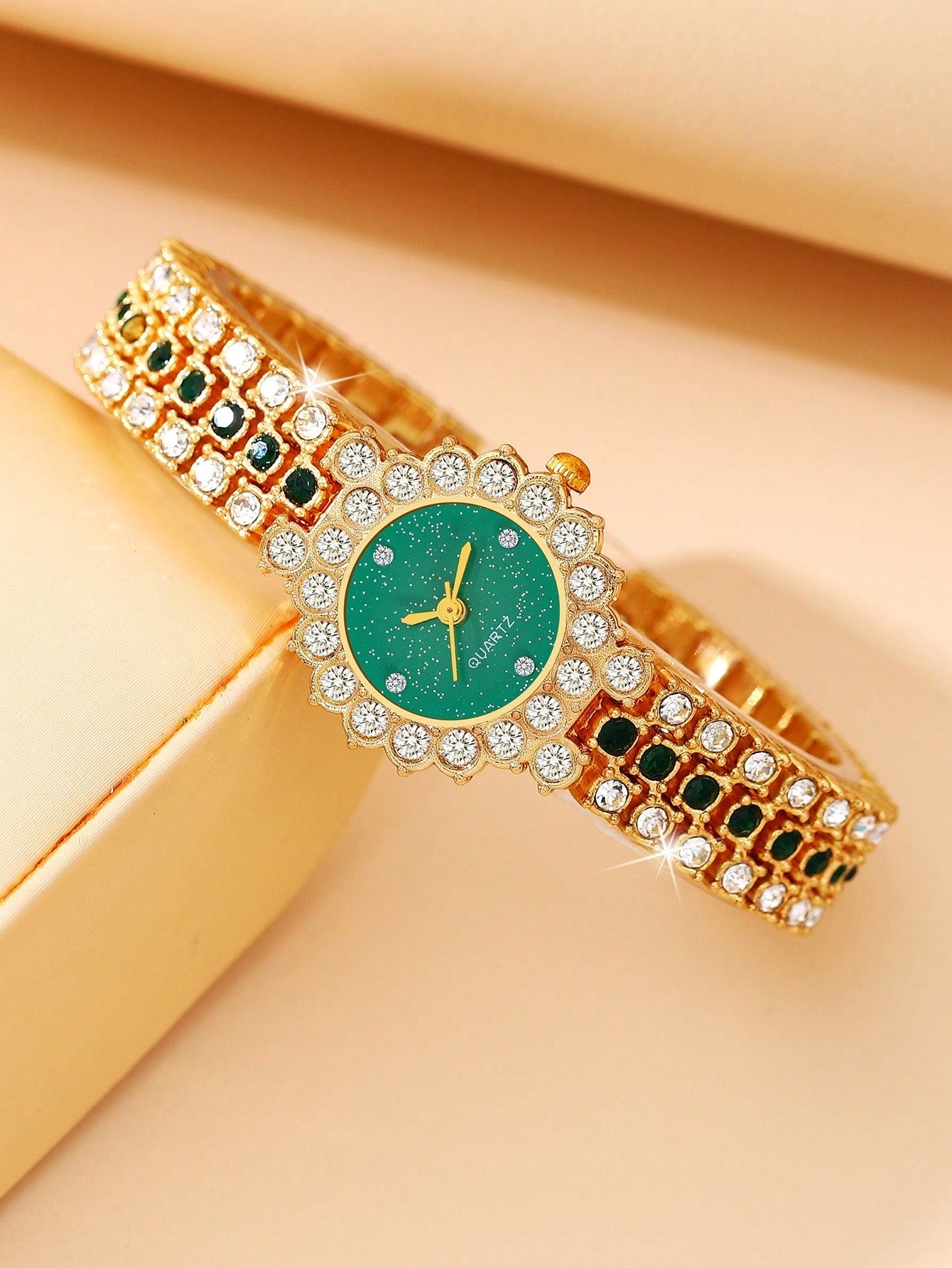 Shein - 1pc Women's Green Dial & Full Rhinestone Decor Stainless Steel Strap Quartz Watch, And 5pcs Green Square Gemstone & Full Rhinestone Decor Jewelry Set