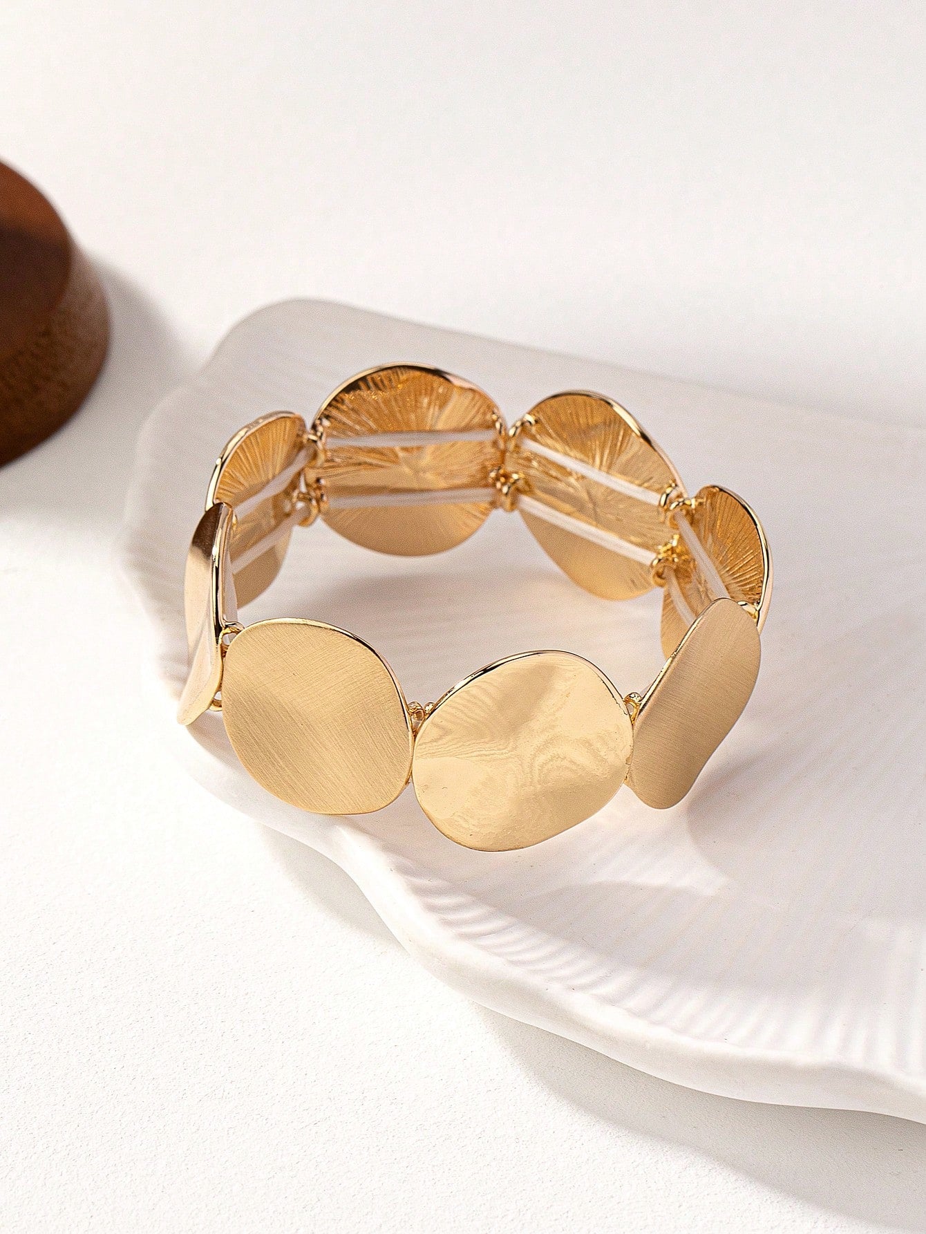 Shein - 1pc Fashionable Gold-Toned Elastic Bracelet