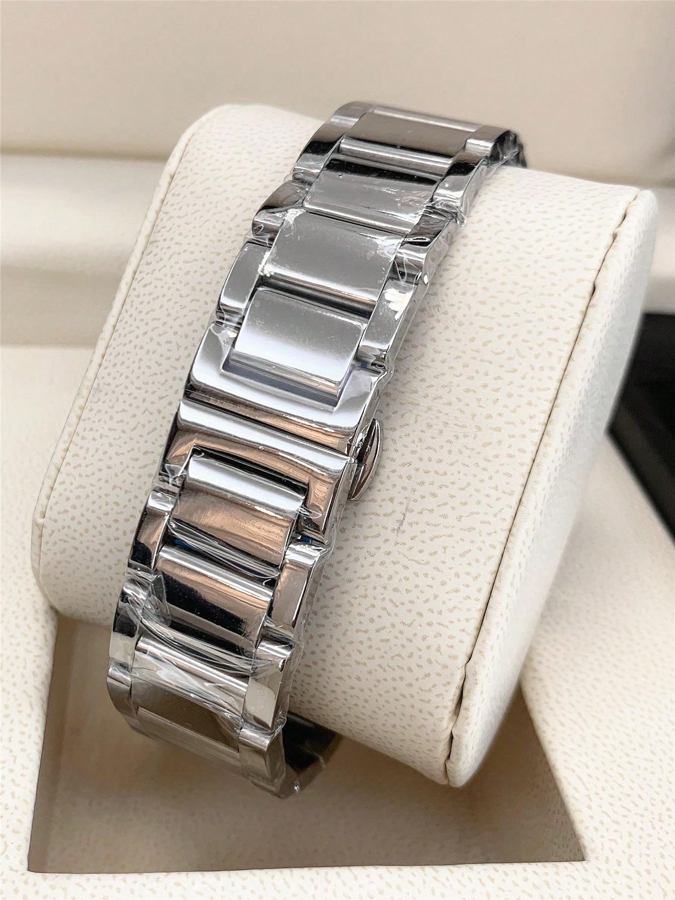 Shein - 1pc Men's Luxurious Style Wristwatch, Silver Stainless Steel Case, White Roman Numeral Dial With Rhinestone Watch