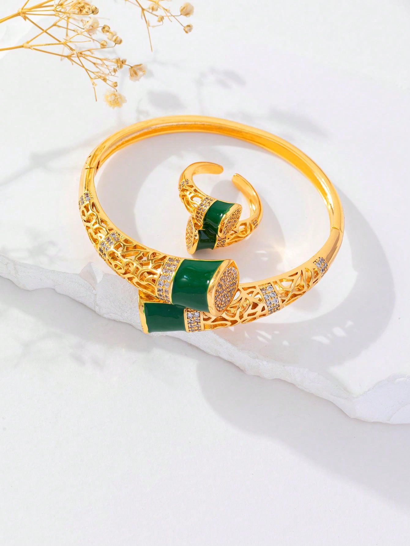 Shein - 2Pcs/Set Fashion Cubic Zirconia Bracelet Jewelry Set, Green Drip Set Decorated Copper Gold Bangles And Rings Can Be Opened, Suitable For Women To Wear Wedding Gifts For Daily Gatheringsper