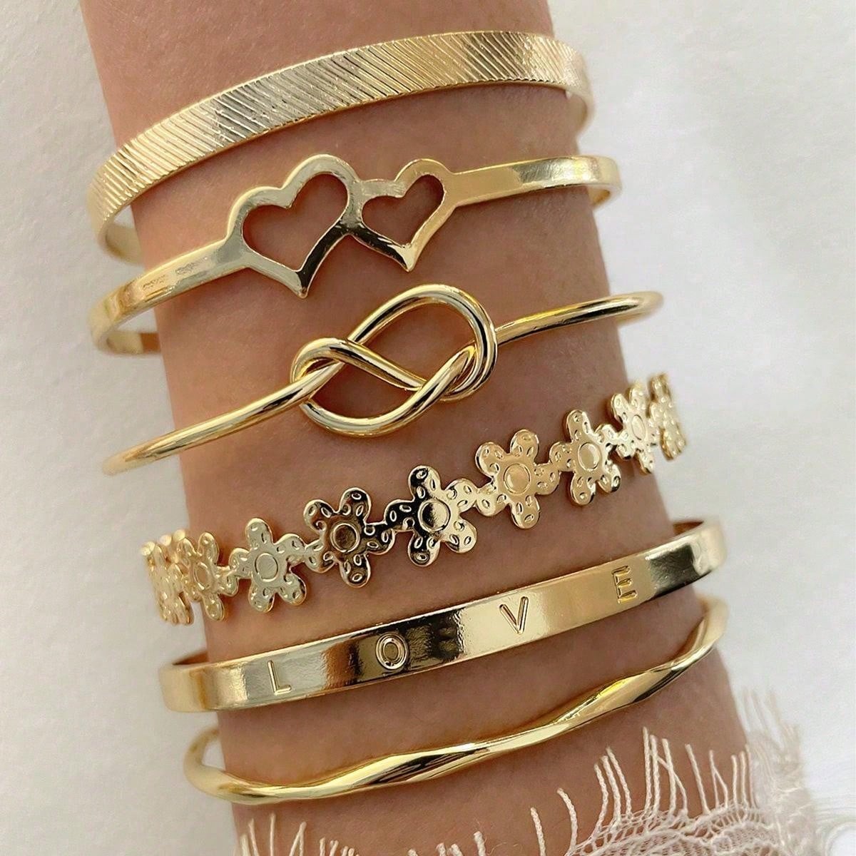 Shein - 6pcs/set Personality Love & Flower & Om & Uppercut Ring Shaped Creative Stainless Steel Bangle, Mideast Gold Color