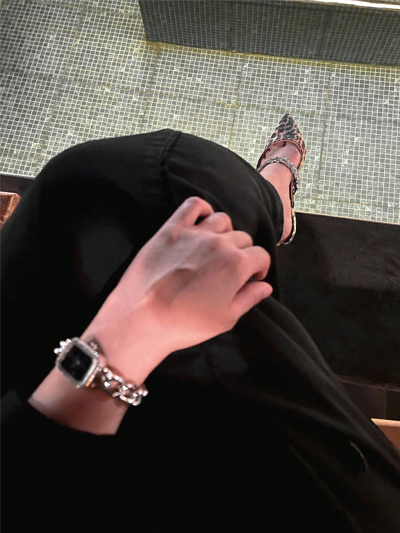 Shein - 1pc Women's Elegant Stainless Steel Bracelet Watch