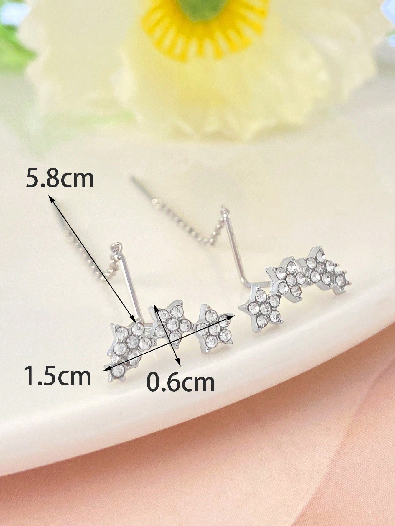 Shein - 1pair Elegant & Versatile Chain Tassel Earrings With Rhinestone & Star Detail For Women's Daily Wear As Fashion Accessory