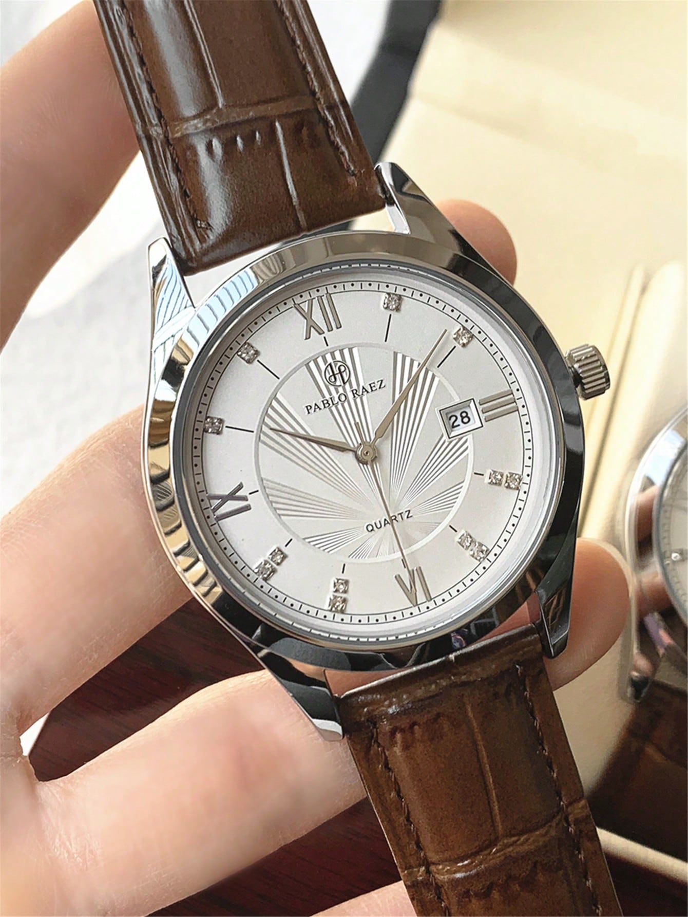 Shein - 1pc Men's Luxurious Style Wristwatch, Silver Stainless Steel Case, White Roman Numeral Dial With Rhinestone Watch