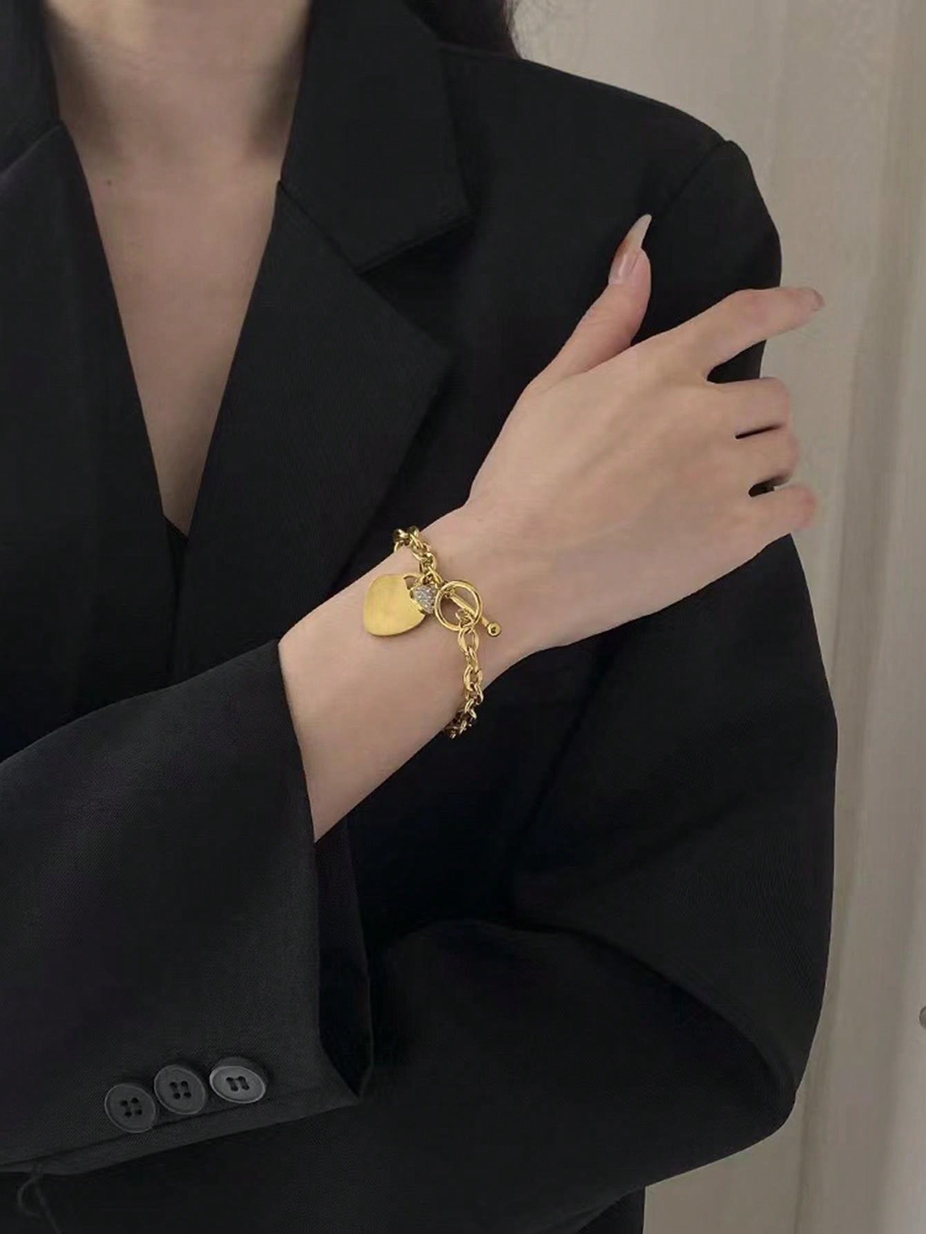Shein - 1pc Elegant & Luxurious Stainless Steel Bracelet Plated In 18k Gold-Color With Two Heart Shaped Pendant, Suitable For Women To Wear At Parties Or As A Gift
