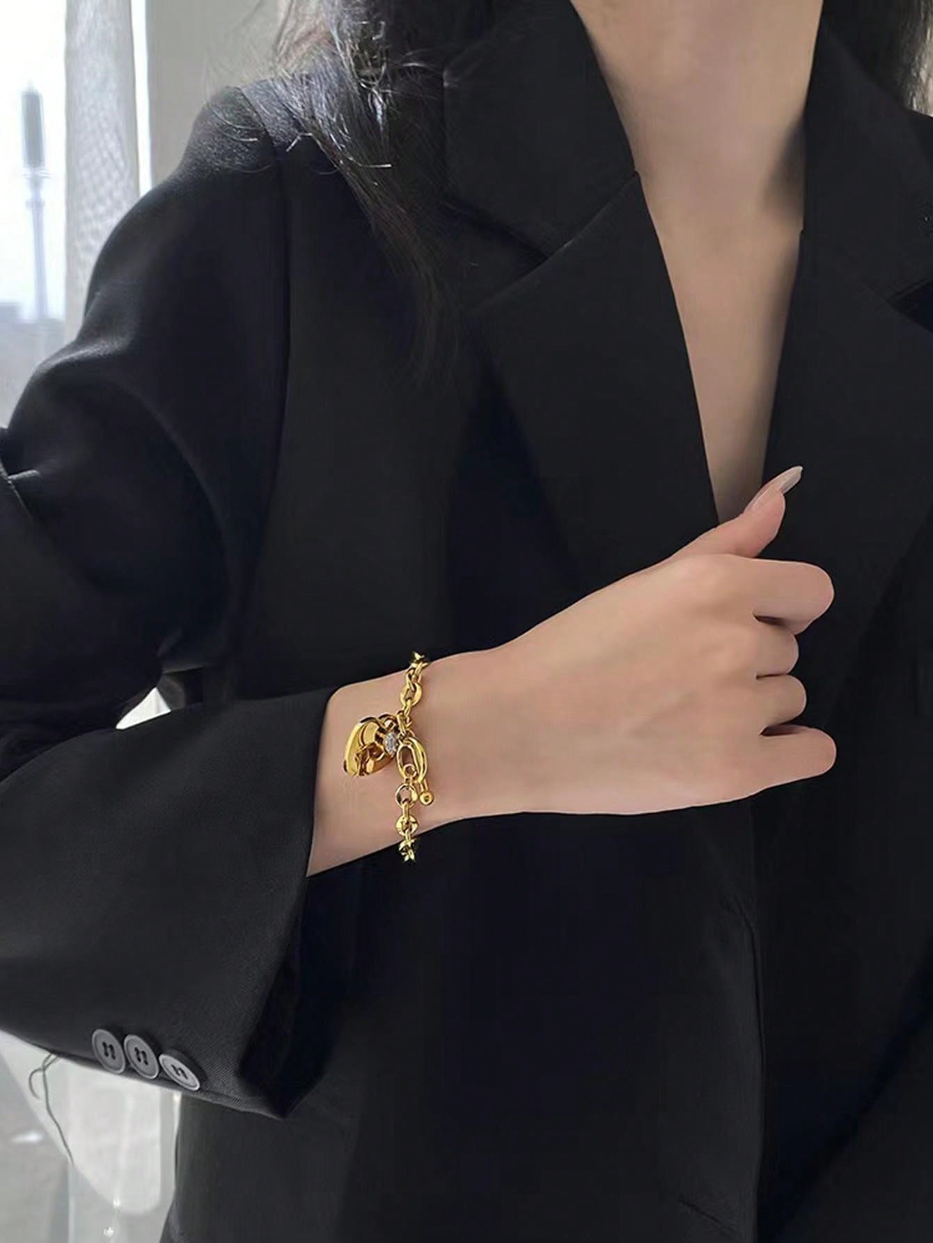 Shein - 1pc Elegant & Luxurious Stainless Steel Bracelet Plated In 18k Gold-Color With Two Heart Shaped Pendant, Suitable For Women To Wear At Parties Or As A Gift