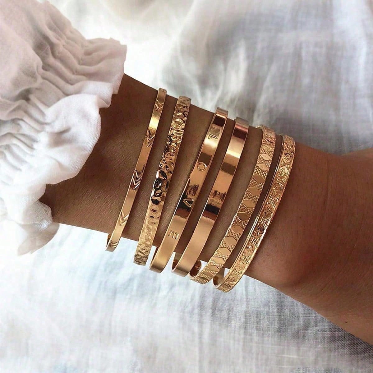 Shein - 6pcs/set Personality Love & Flower & Om & Uppercut Ring Shaped Creative Stainless Steel Bangle, Mideast Gold Color