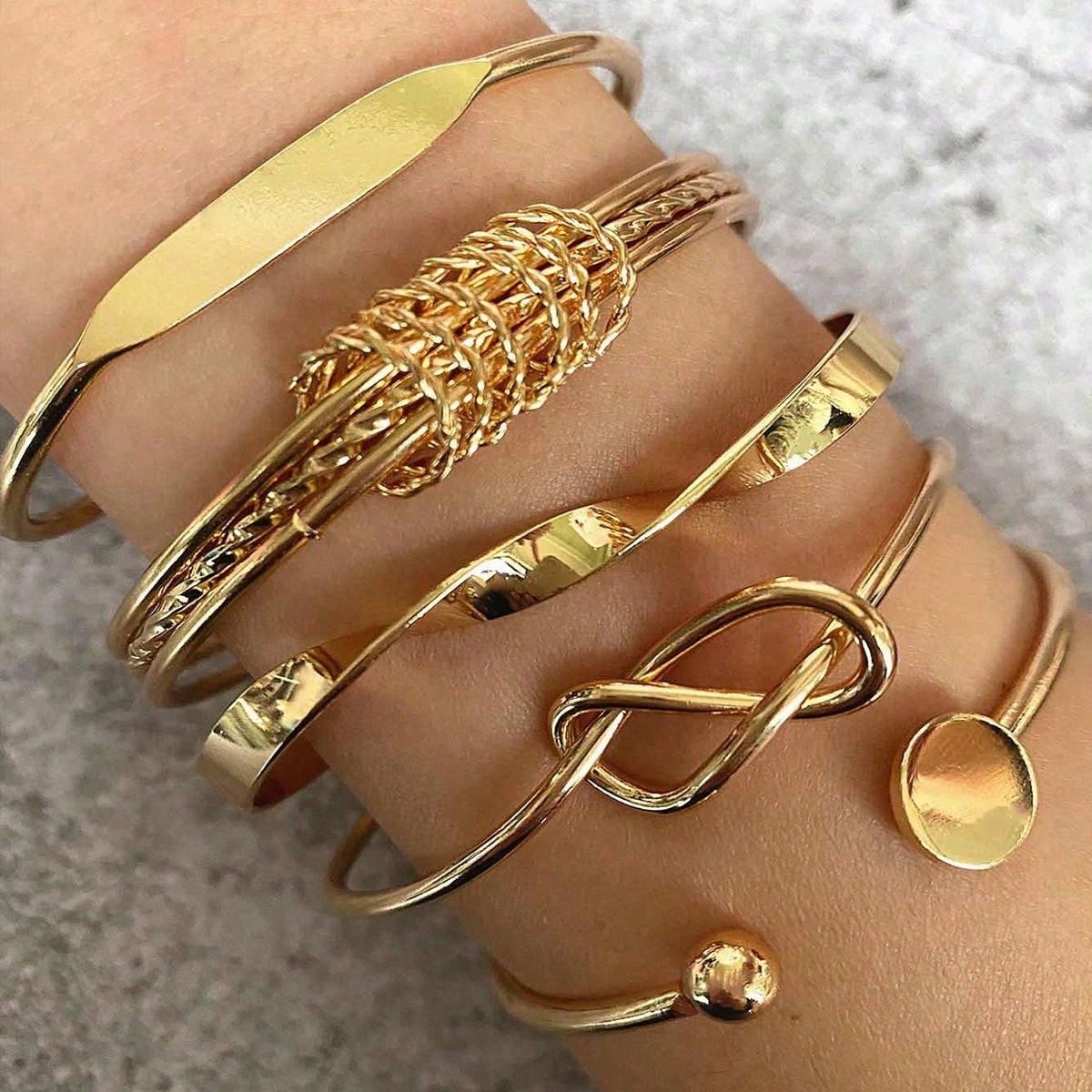 Shein - 6pcs/set Personality Love & Flower & Om & Uppercut Ring Shaped Creative Stainless Steel Bangle, Mideast Gold Color
