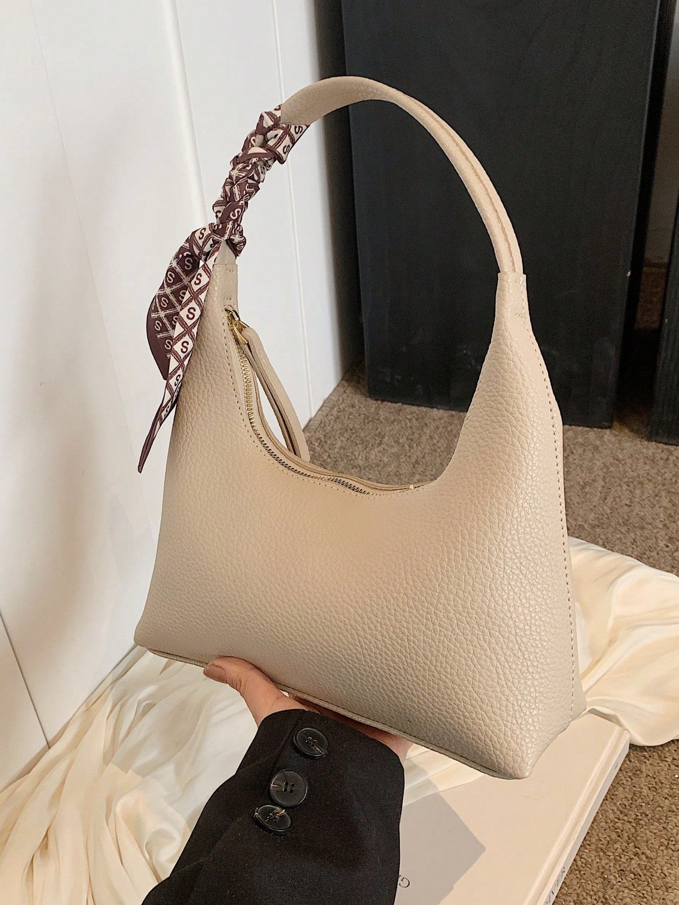 Shein - Simple Style Women'S Shoulder Crossbody Bag With Silk Scarf Gift