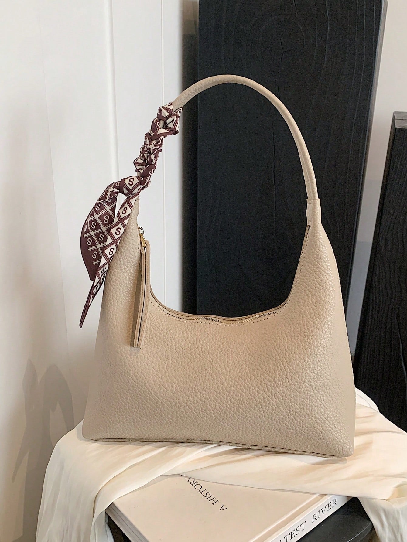 Shein - Simple Style Women'S Shoulder Crossbody Bag With Silk Scarf Gift