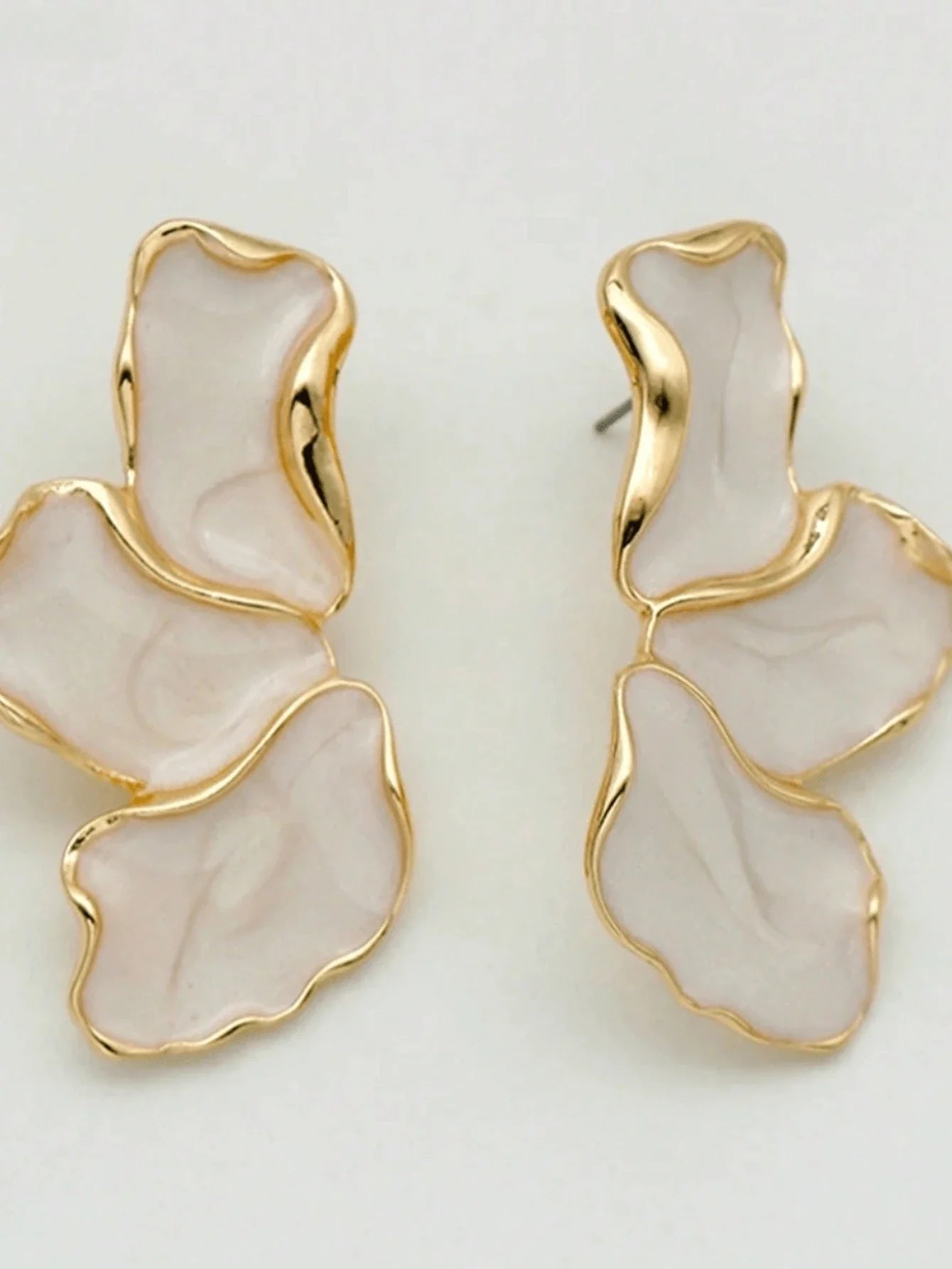 Shein - Elegant Flower Earrings For Women