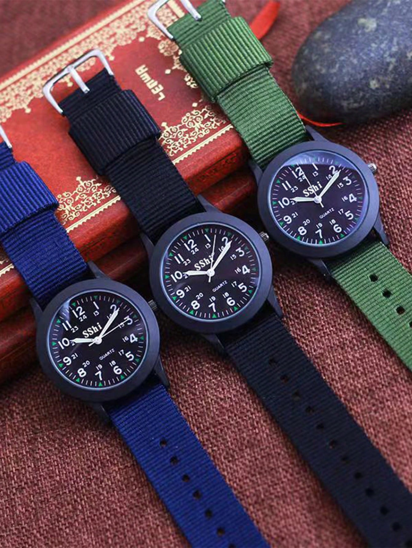 Shein - Unisex Casual Canvas Strap Watch For Students With Simple & Clear Numbers, Multifunctional Sports Quartz Watch With Night Light