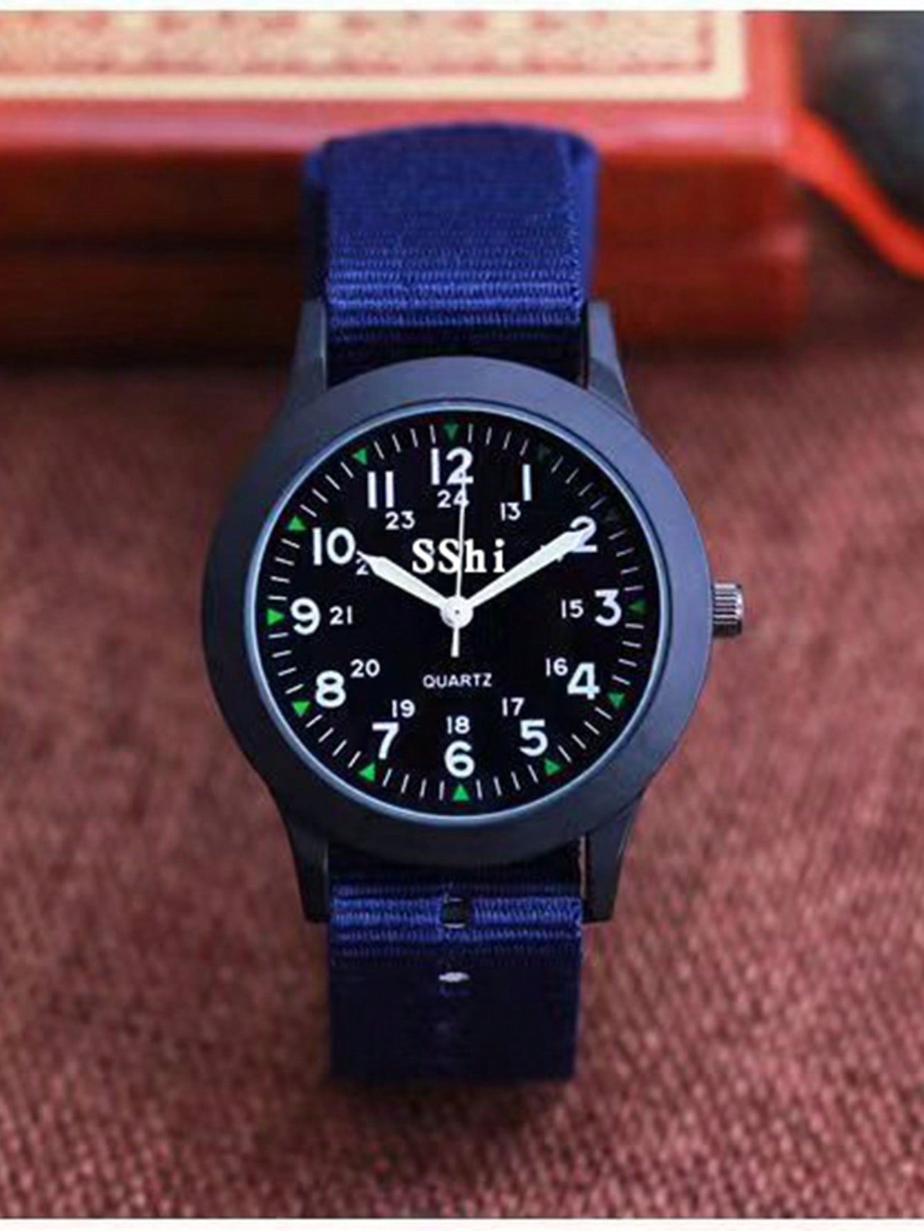 Shein - Unisex Casual Canvas Strap Watch For Students With Simple & Clear Numbers, Multifunctional Sports Quartz Watch With Night Light