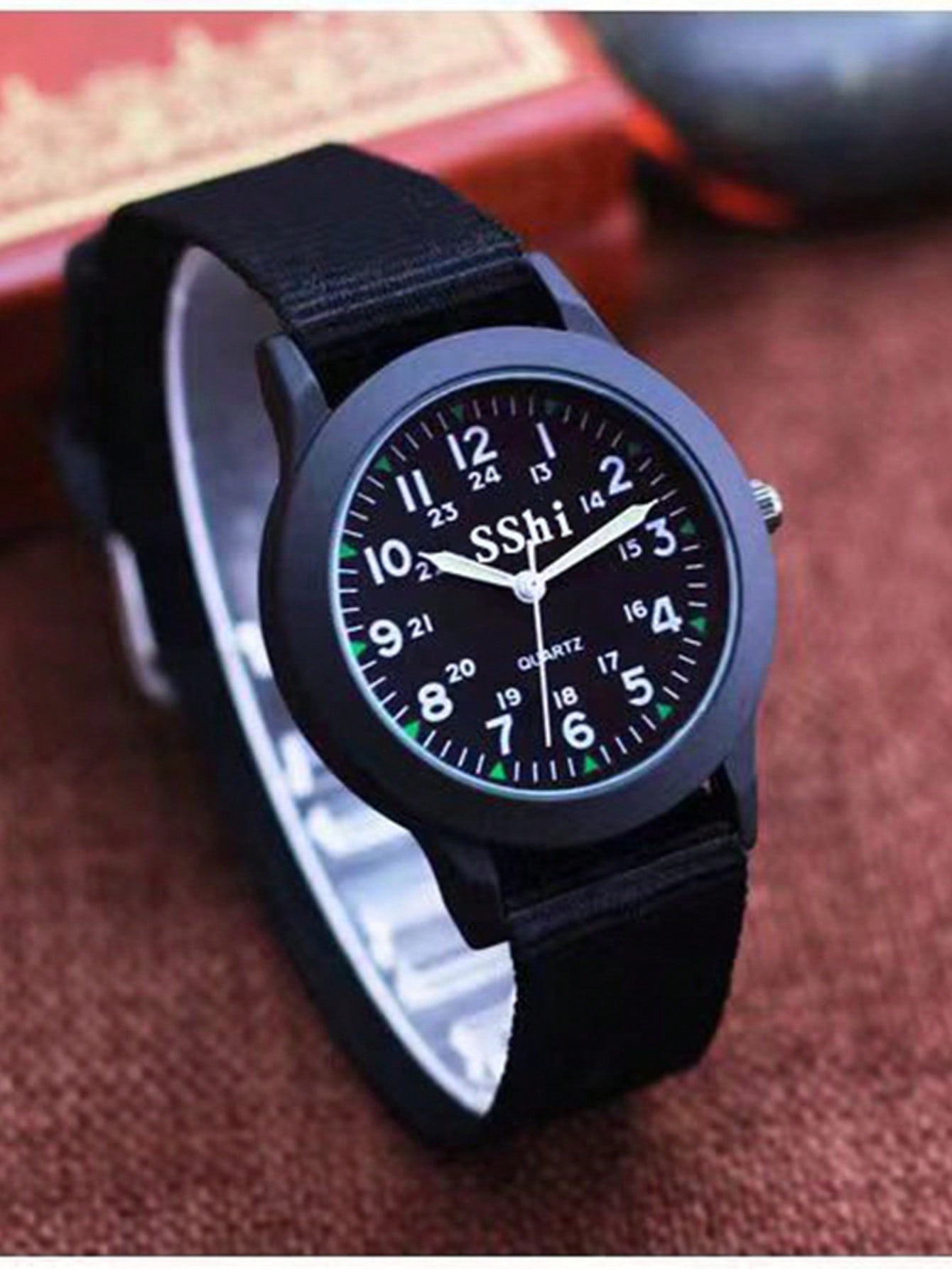 Shein - Unisex Casual Canvas Strap Watch For Students With Simple & Clear Numbers, Multifunctional Sports Quartz Watch With Night Light