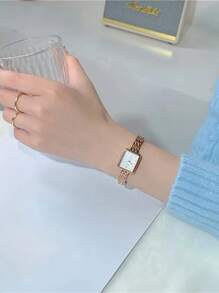 Shein - 1pc Vintage Luxury Small Dial Square Bracelet Watch, Women's Coffee Brown Fashionable High-Value Thin Strap Chain Style Watch