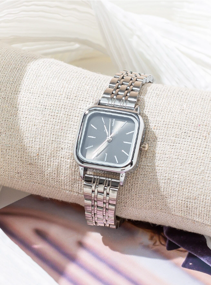 Shein - 1pc Women Silver Zinc Alloy Strap Elegant Square Dial Quartz Watch, For Daily Decoration