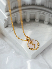 Shein - 1pc Luxurious Vintage White Simple Rose Necklace With Metal Round Pendant