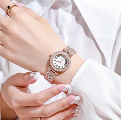 Shein - A Popular Alloy Material Fashionable Retro Diamond Inlaid