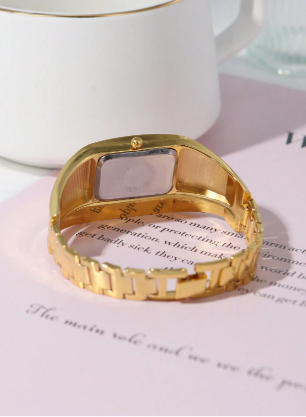 Shein - 1pc Luxurious Fashion Women's Gold Watch